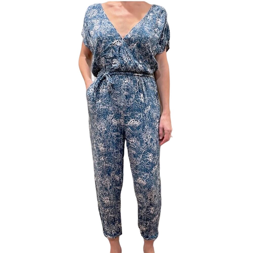 Free people Ada jumpsuit romper blue paisley v neck open back sz S